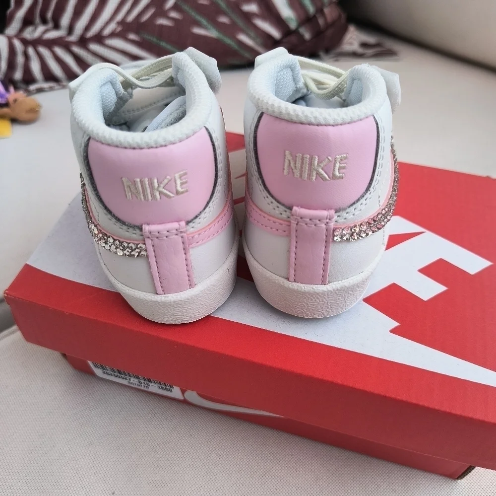 Girls Toddler Nike Blazer Mid 77 Sneakers Shoes Customized With Crystals Size 7